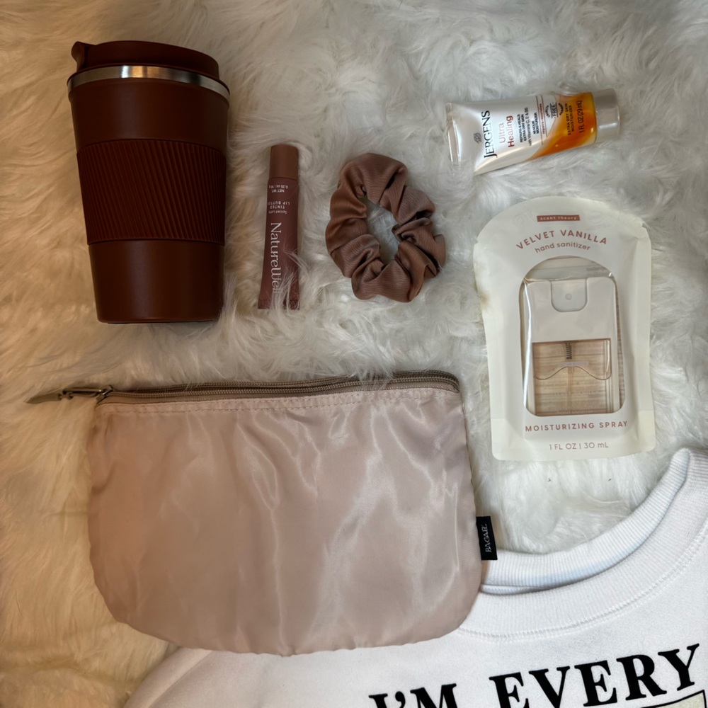 Cozy Neutral Lover Girl’s Perfect Errand Run Bundle Tan Beige Brown White Tote - Picture 2 of 9